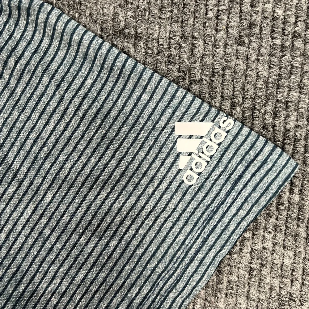Adidas Golf Polo Shirt Mens‎ Medium Blue Gray Striped Short Sleeve Performance
